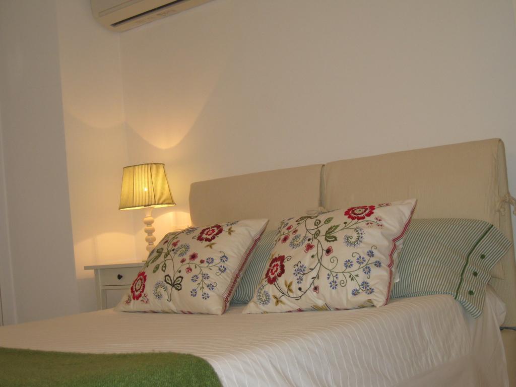 Appartamento In Villa Pesaro Room photo
